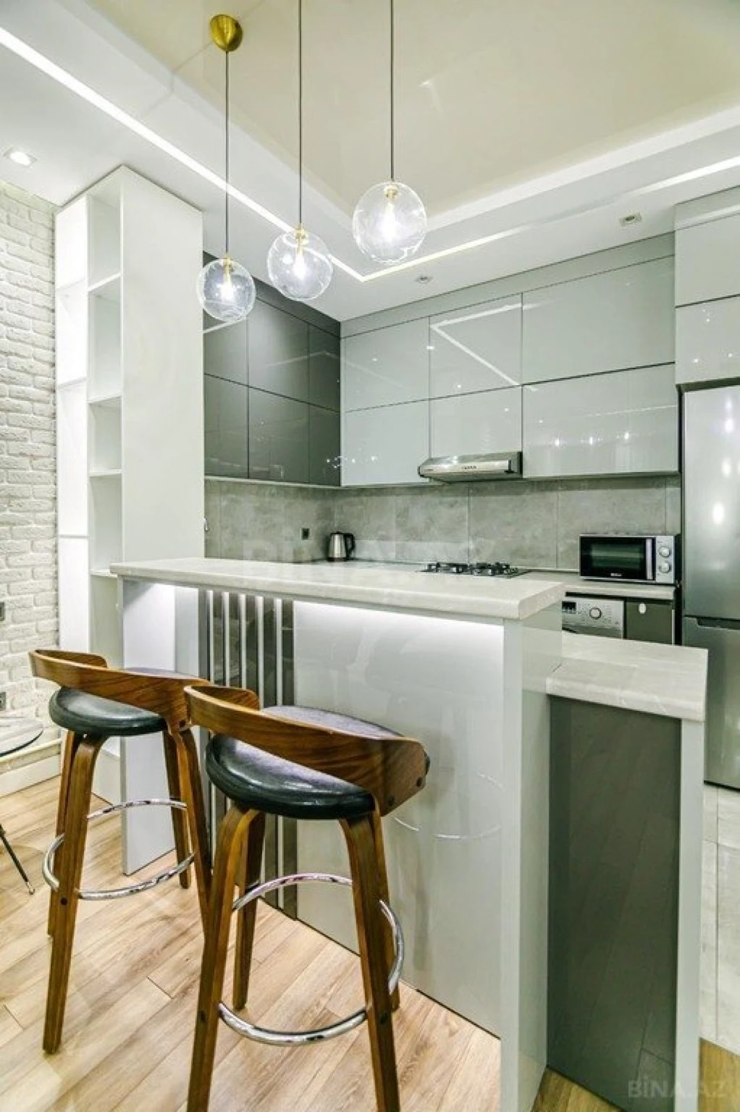Kirayə verilir 2 otaqlı mənzil 72 m²