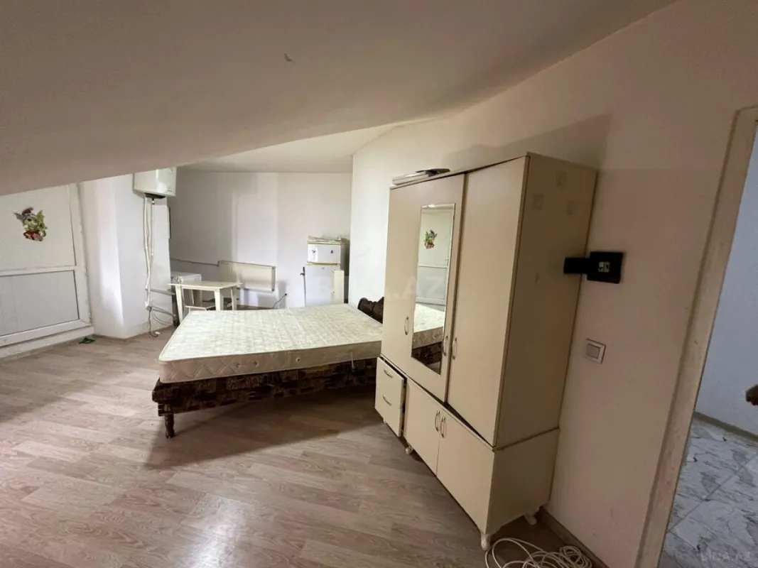 Satılır 1 otaqlı mənzil 40 m²