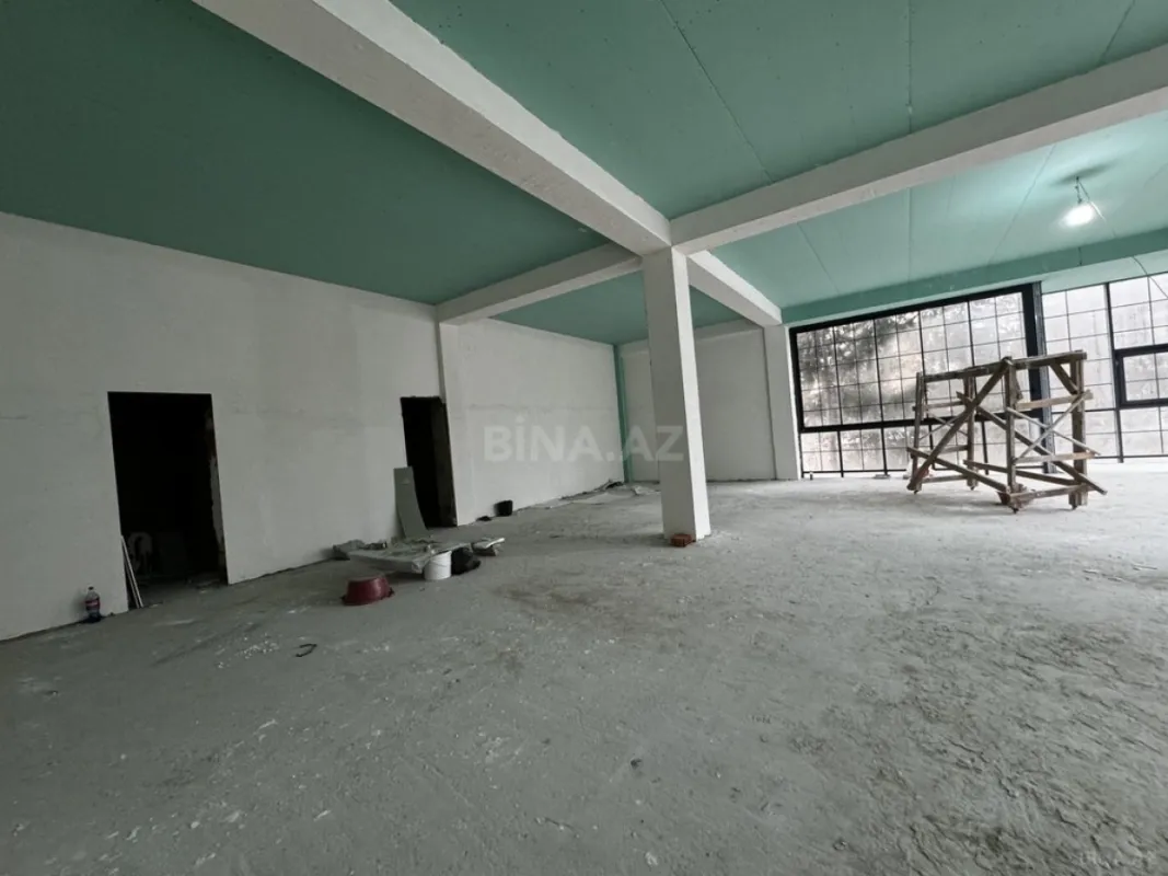 Satılır obyekt 530 m²