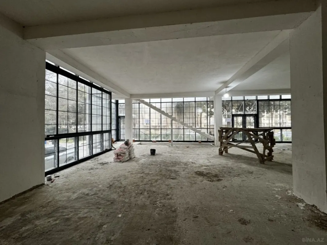 Satılır obyekt 530 m²