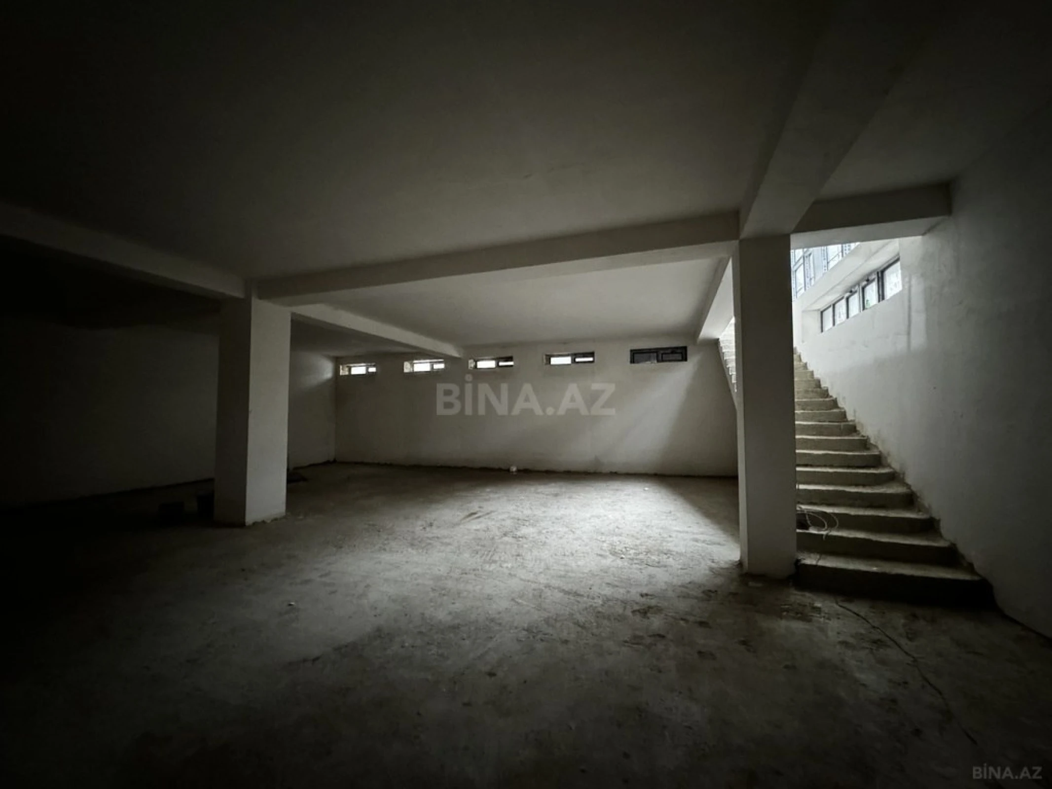 Satılır obyekt 530 m²