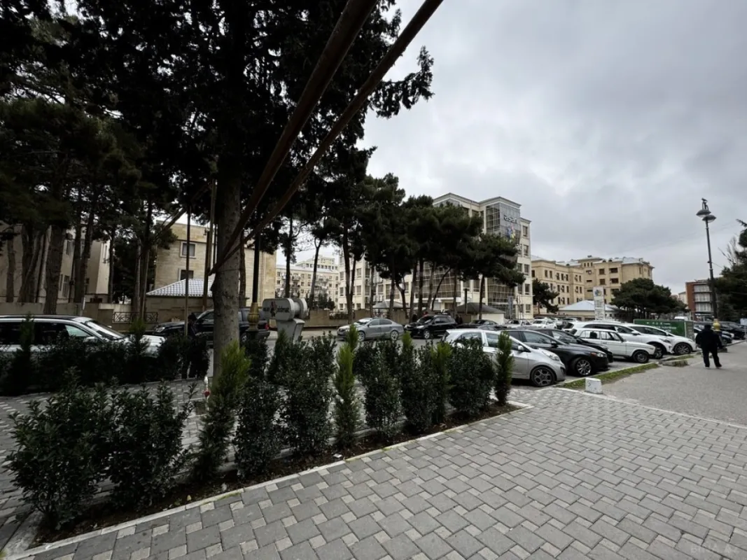 Satılır obyekt 530 m²