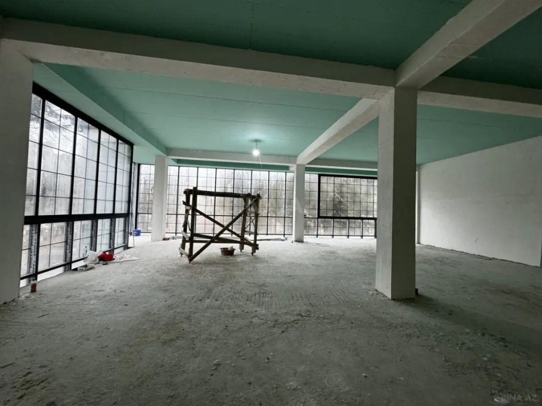 Satılır obyekt 530 m²