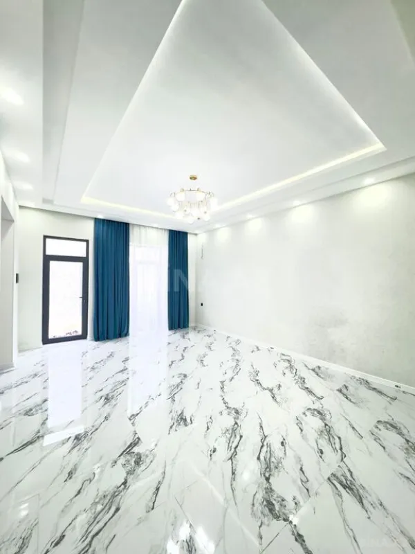Satılır 4 otaqlı həyət evi 140 m²