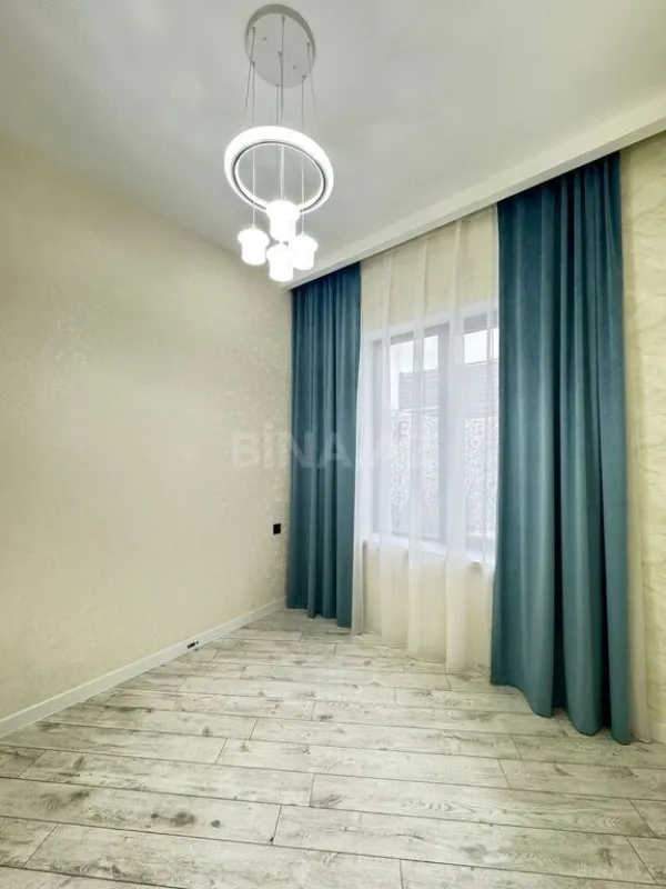 Satılır 4 otaqlı həyət evi 140 m²