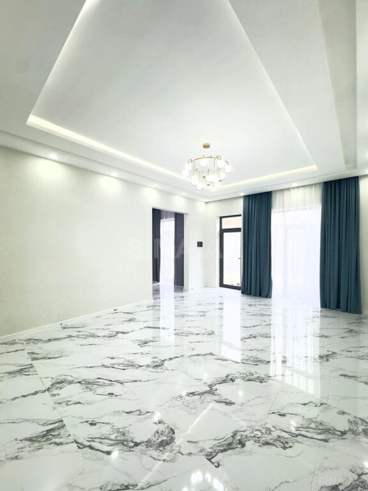 Satılır 4 otaqlı həyət evi 140 m²