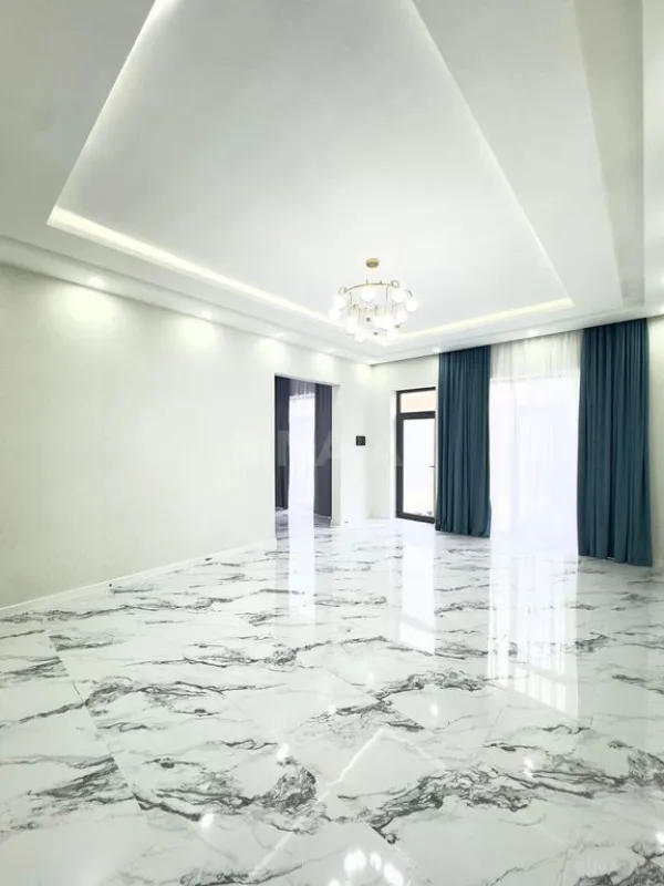 Satılır 4 otaqlı həyət evi 140 m²