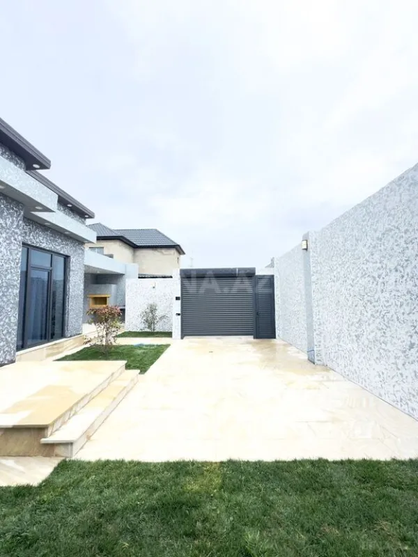 Satılır 4 otaqlı həyət evi 140 m²