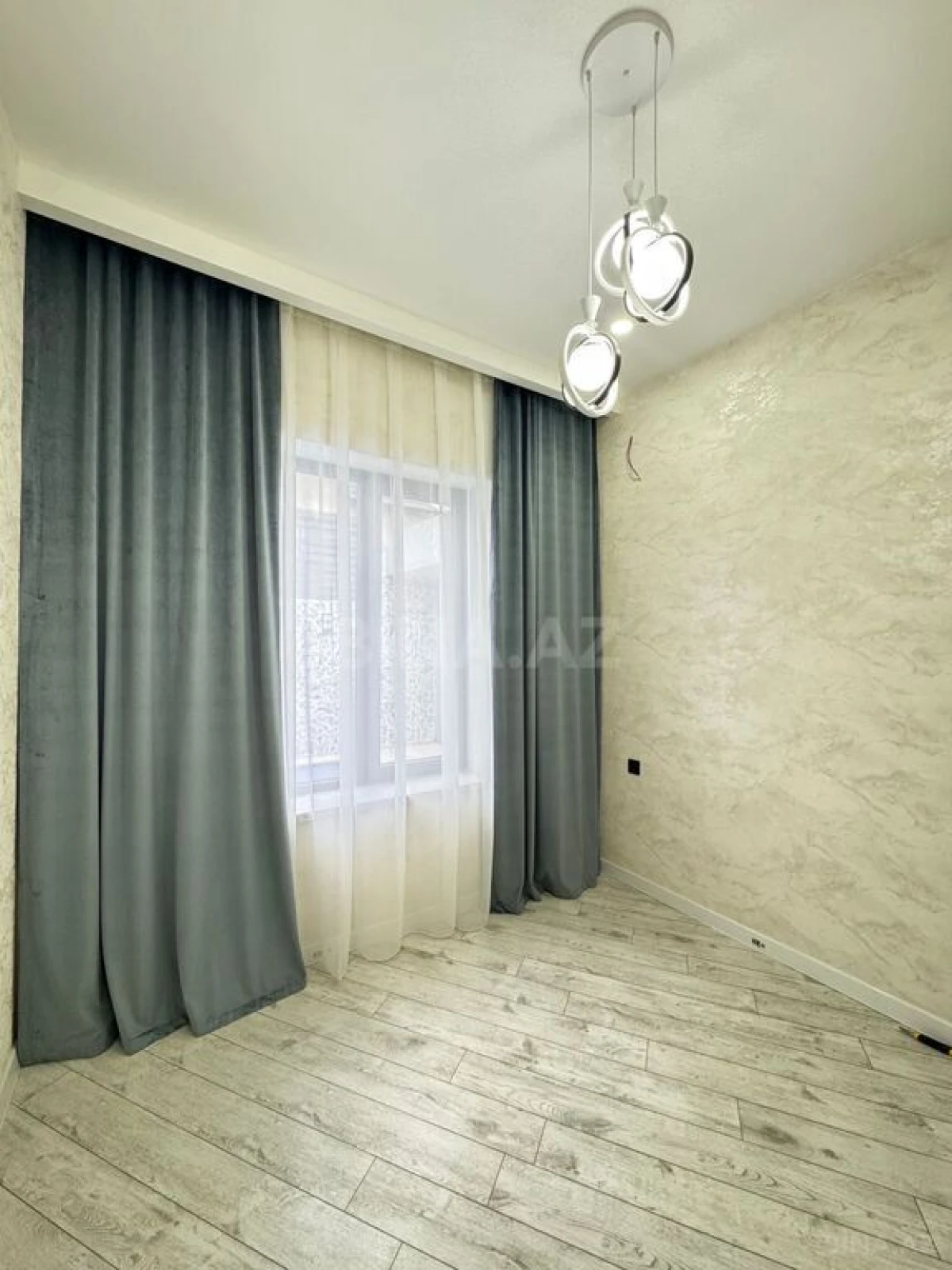 Satılır 4 otaqlı həyət evi 140 m²