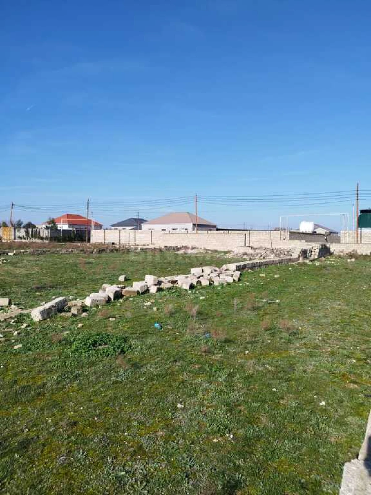 Satılır torpaq sahəsi 100 m²