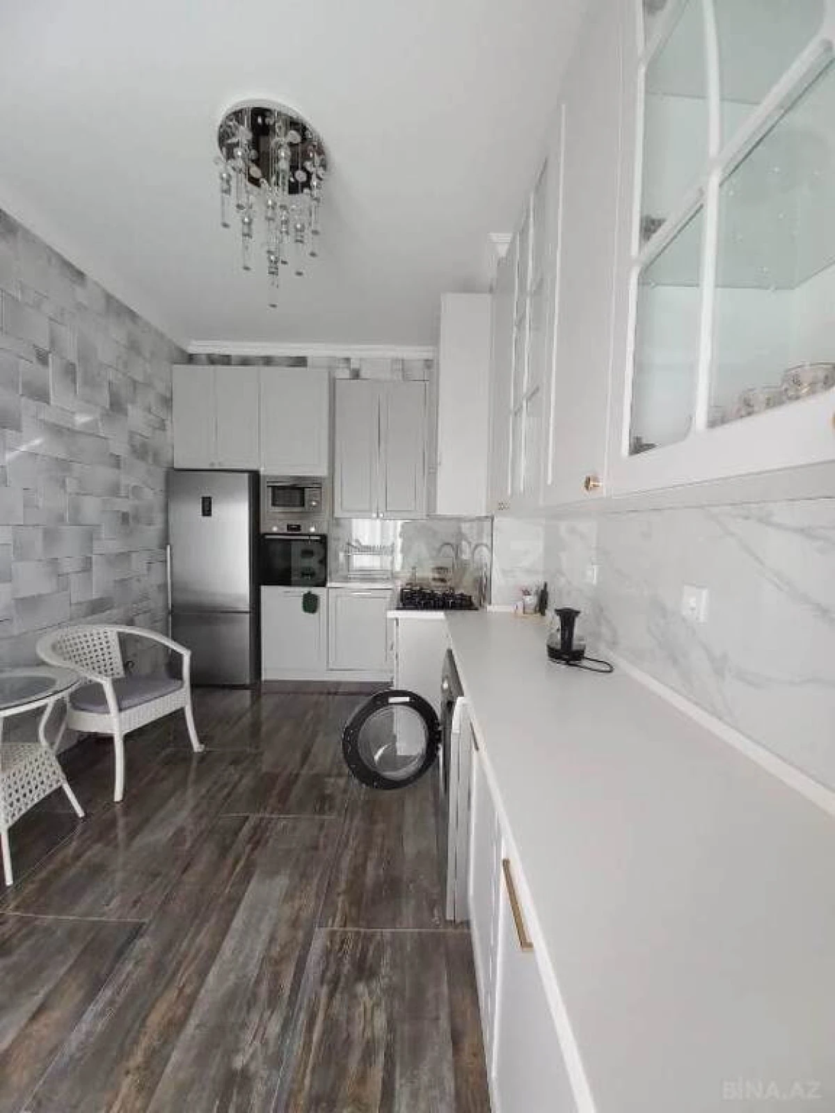 Satılır 3 otaqlı mənzil 125 m²