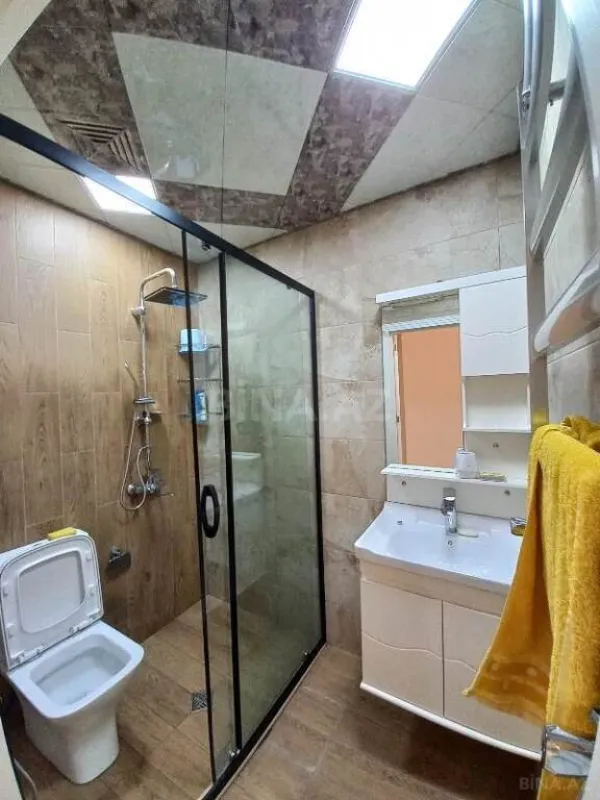 Satılır 3 otaqlı mənzil 125 m²