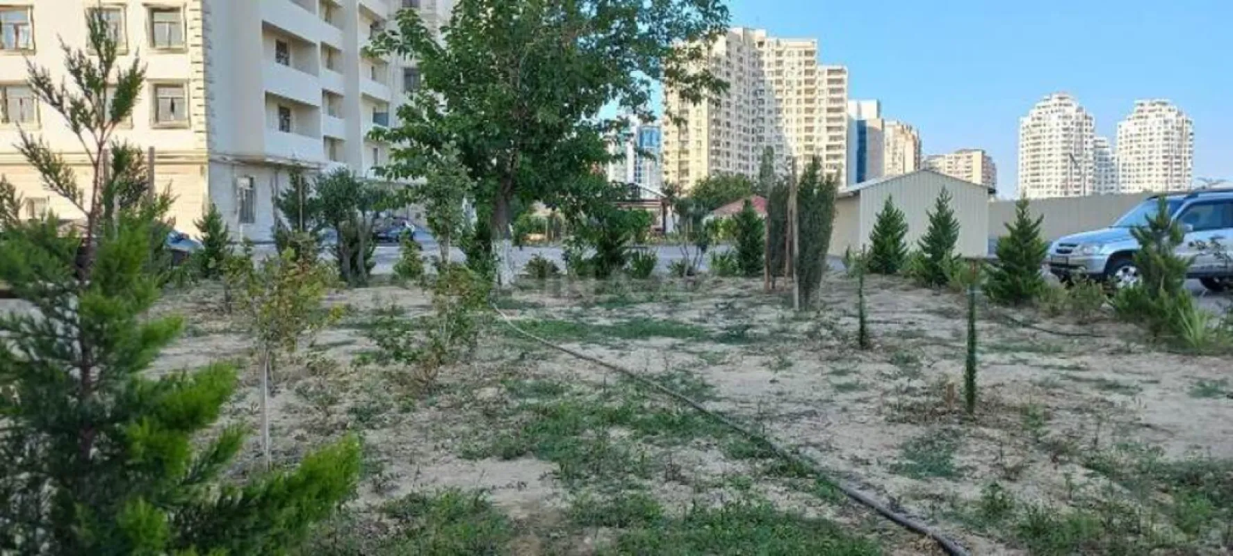 Satılır 3 otaqlı mənzil 125 m²
