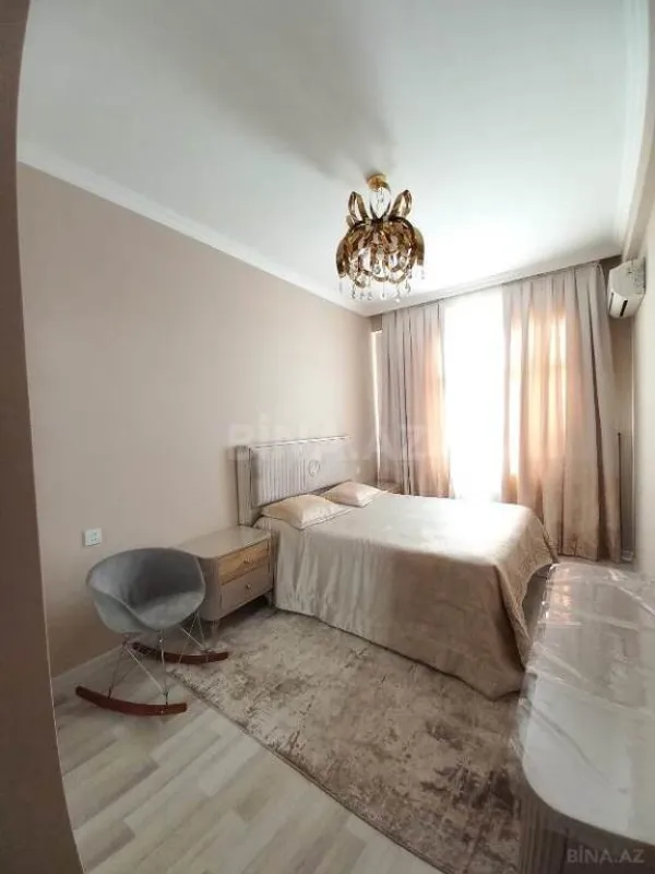 Satılır 3 otaqlı mənzil 125 m²