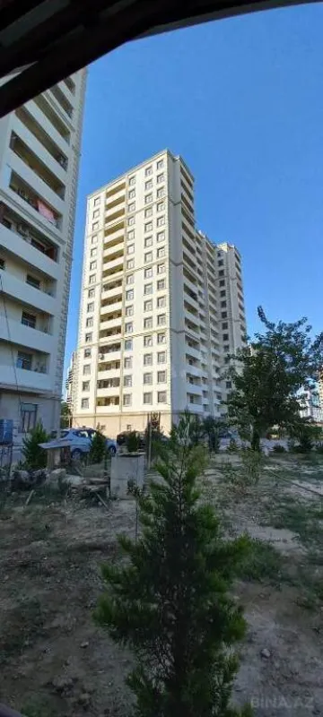 Satılır 3 otaqlı mənzil 125 m²