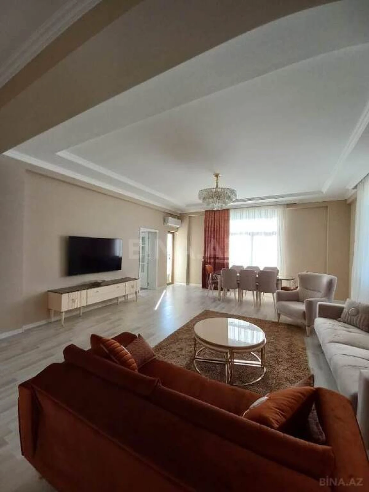Satılır 3 otaqlı mənzil 125 m²