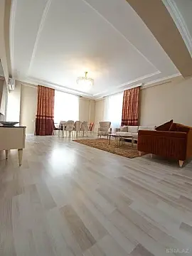 Satılır 3 otaqlı mənzil 125 m²