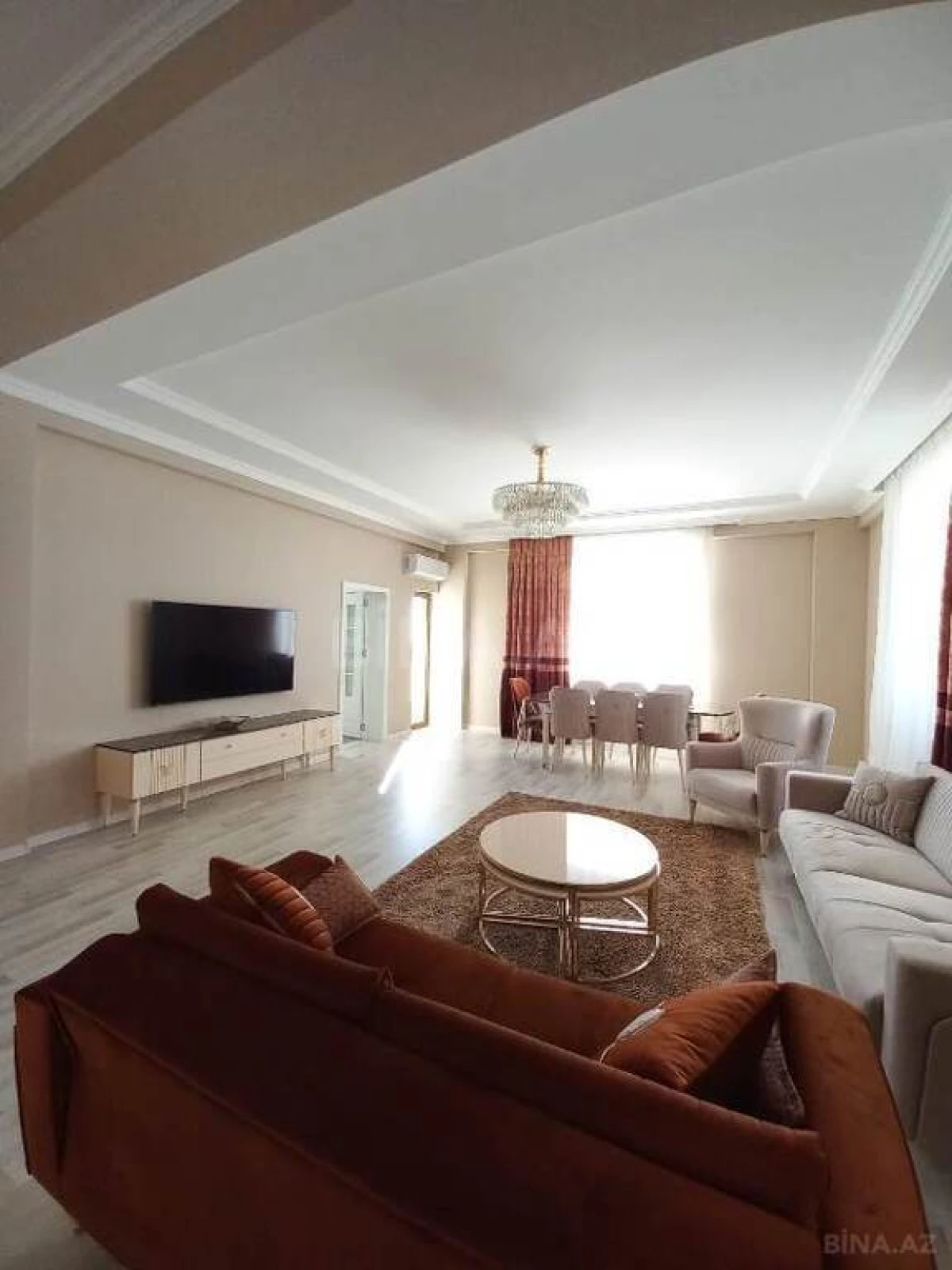 Satılır 3 otaqlı mənzil 125 m²