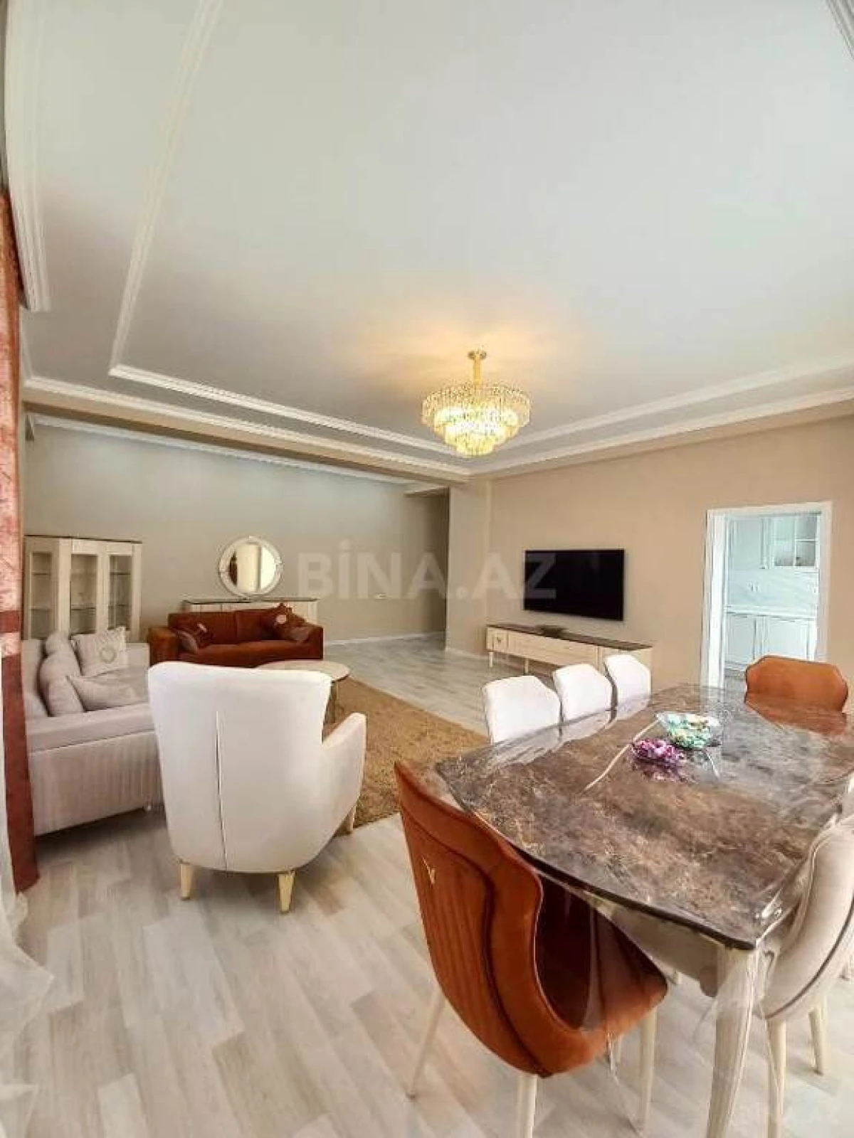 Satılır 3 otaqlı mənzil 125 m²
