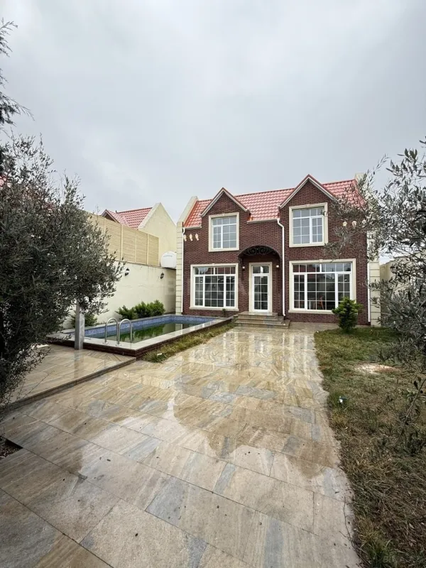 Satılır 4 otaqlı həyət evi 140 m²