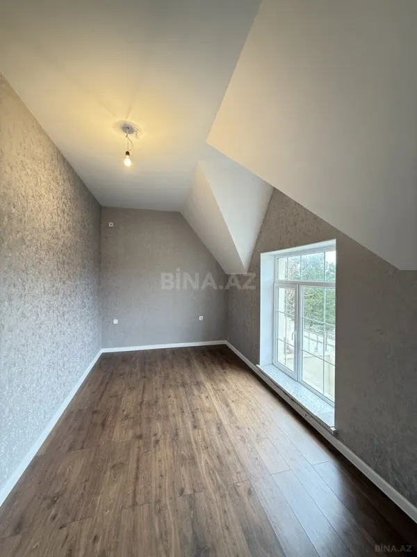Satılır 4 otaqlı həyət evi 140 m²
