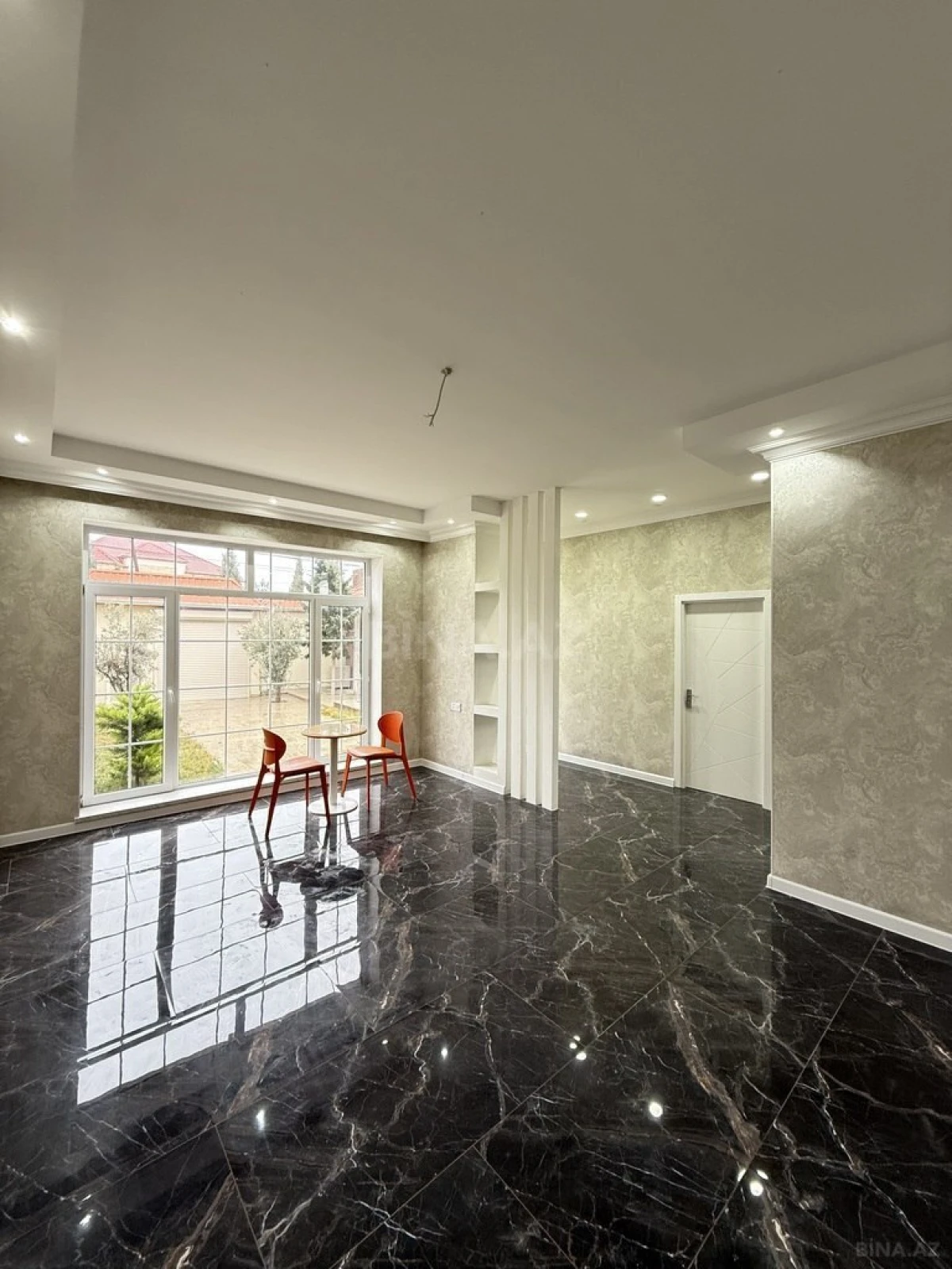 Satılır 4 otaqlı həyət evi 140 m²