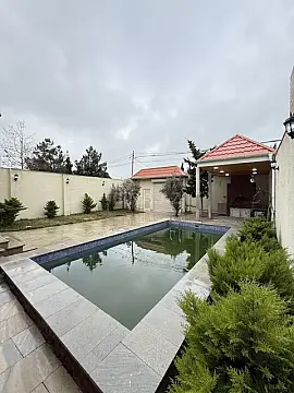 Satılır 4 otaqlı həyət evi 140 m²