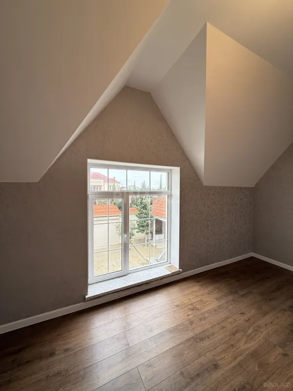 Satılır 4 otaqlı həyət evi 140 m²