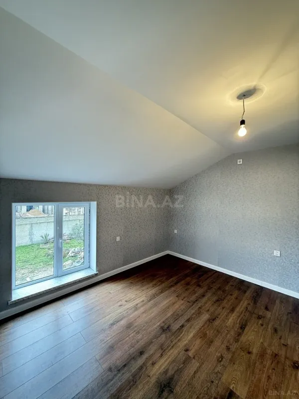 Satılır 4 otaqlı həyət evi 140 m²