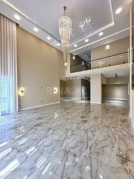 Satılır 5 otaqlı həyət evi 370 m²