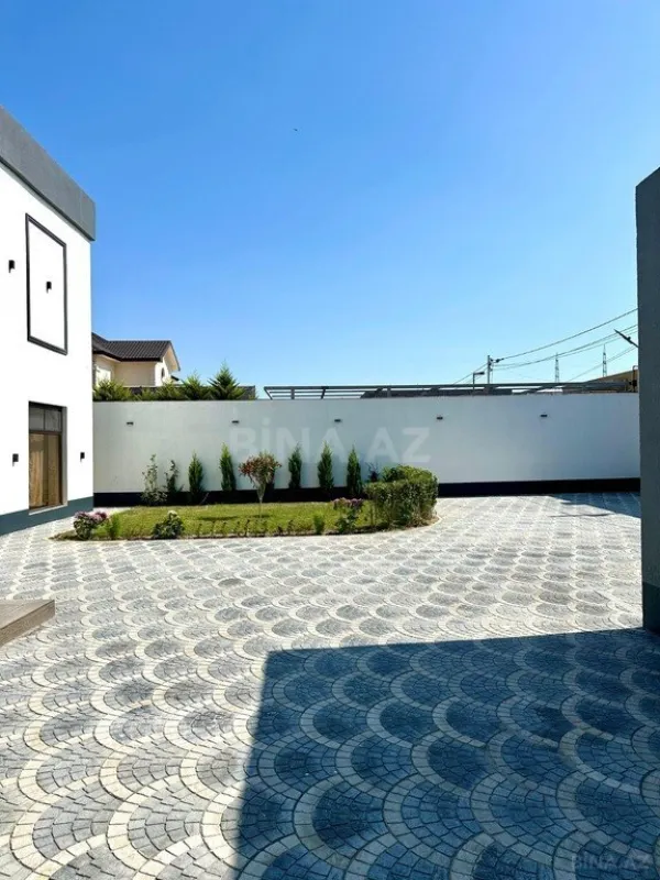 Satılır 5 otaqlı həyət evi 370 m²