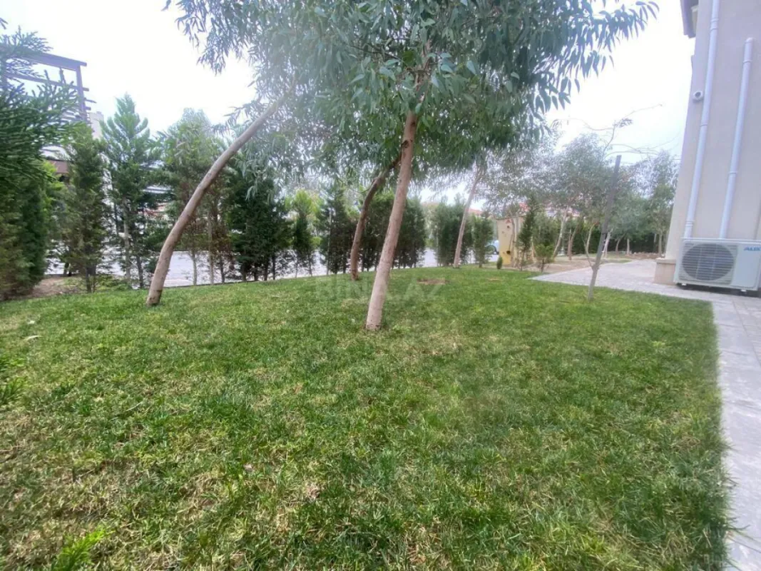 Satılır 3 otaqlı mənzil 167 m²