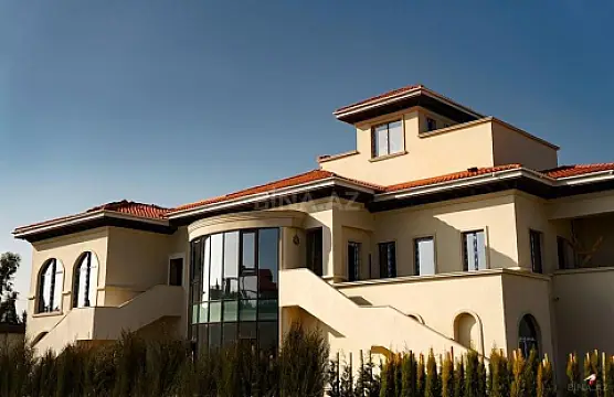 Satılır 3 otaqlı mənzil 167 m²