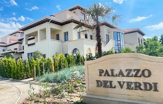 Satılır 3 otaqlı mənzil 167 m²