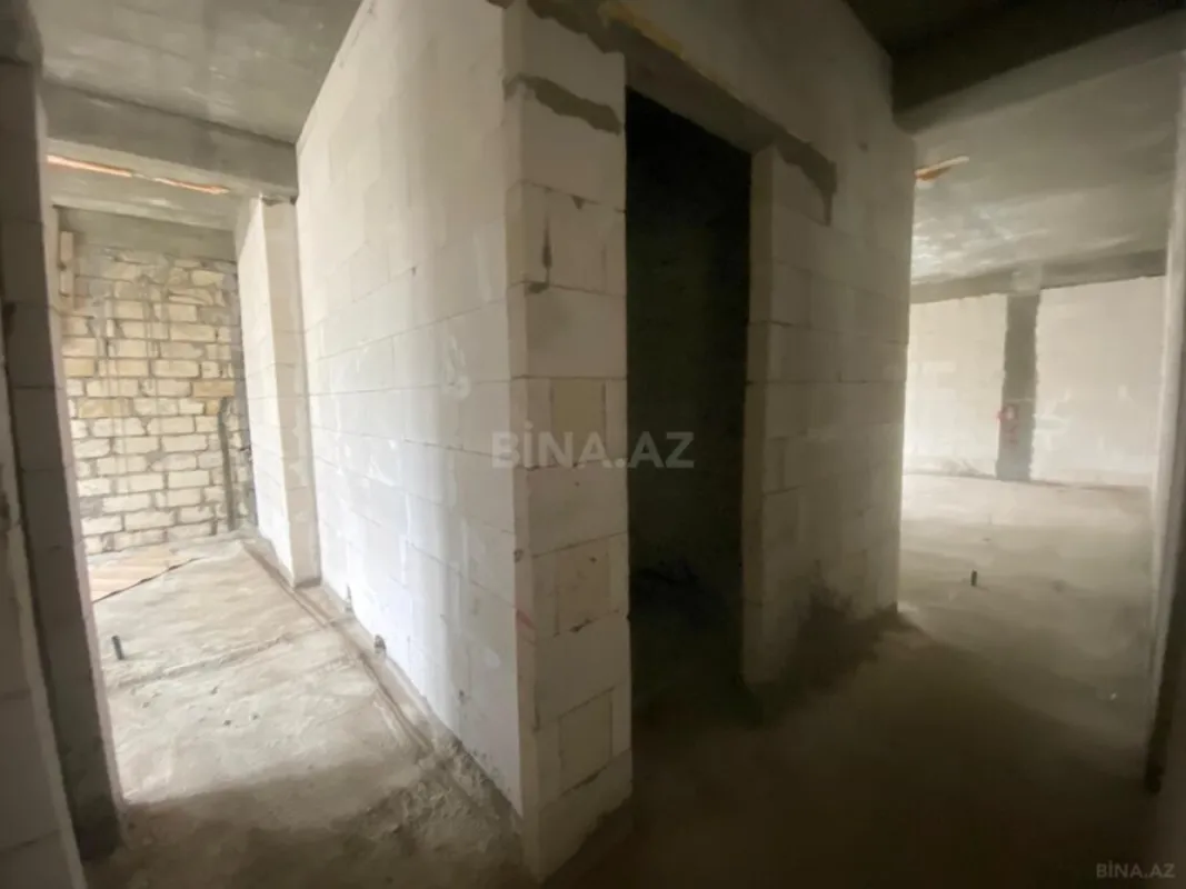 Satılır 3 otaqlı mənzil 167 m²