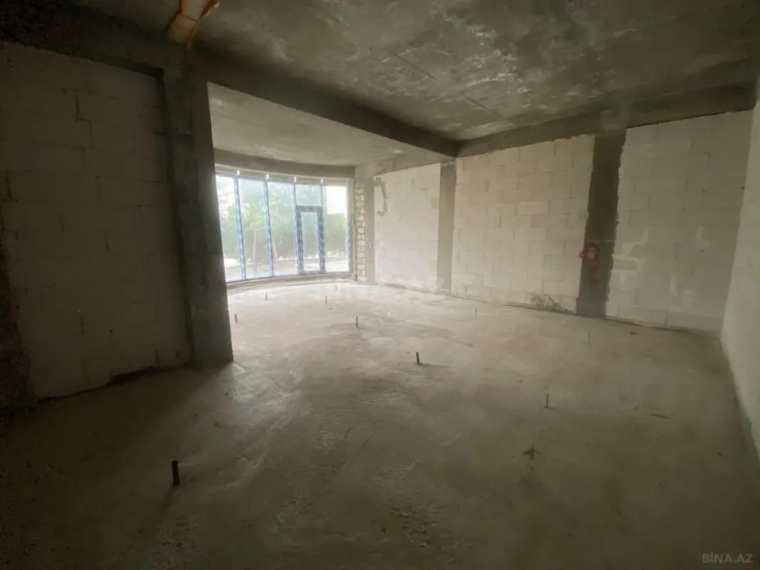 Satılır 3 otaqlı mənzil 167 m²