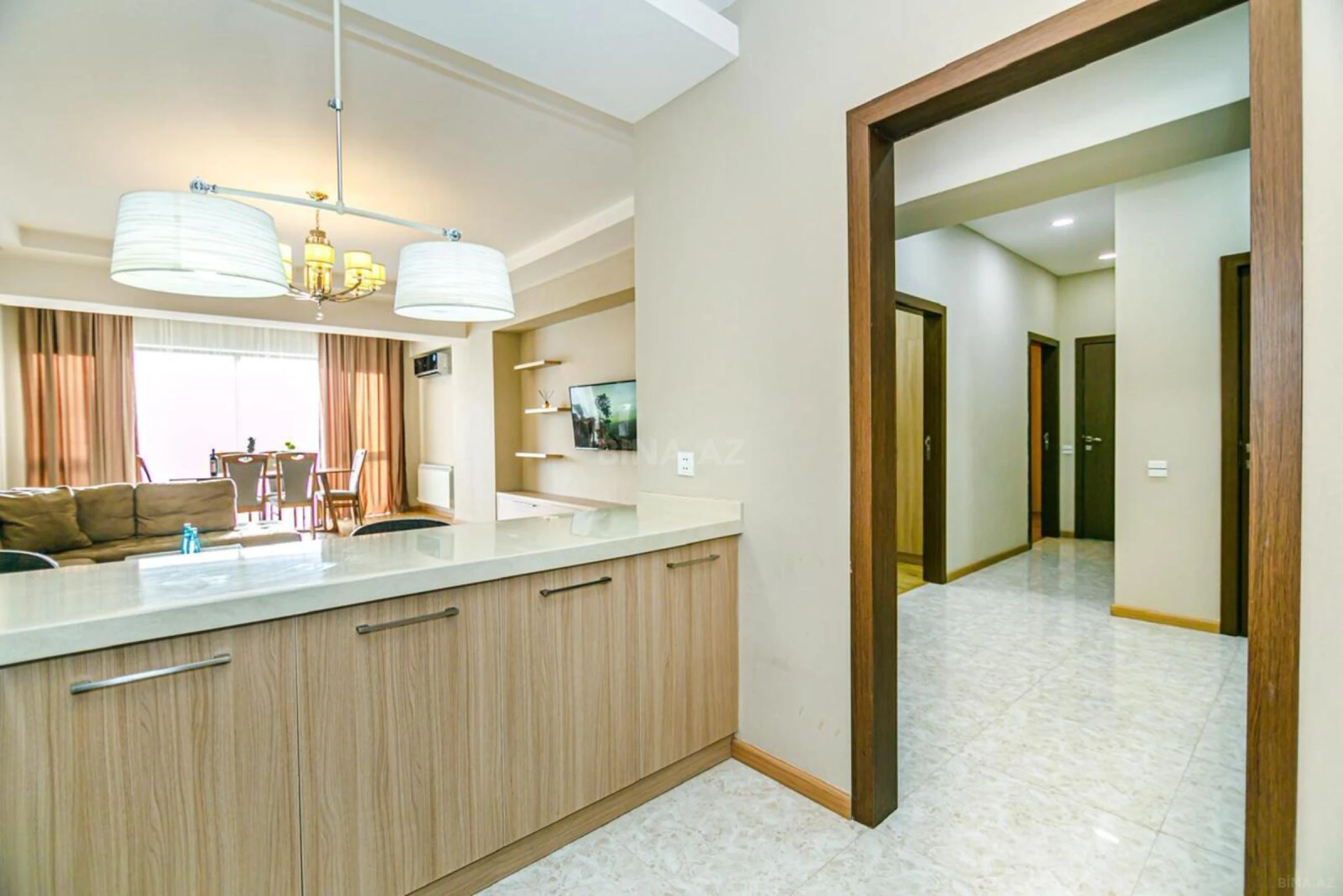 Kirayə verilir 3 otaqlı mənzil 135 m²