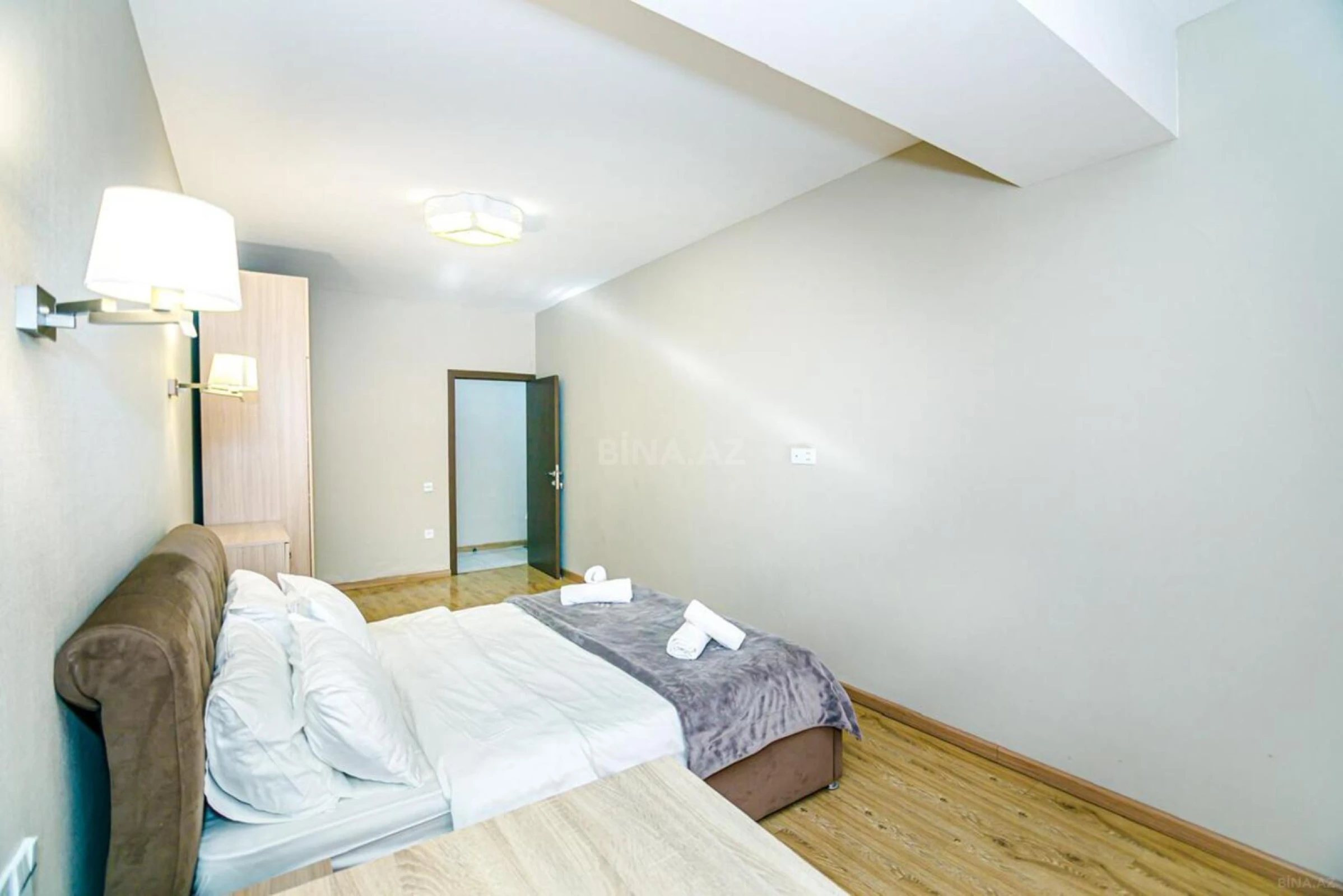 Kirayə verilir 3 otaqlı mənzil 135 m²