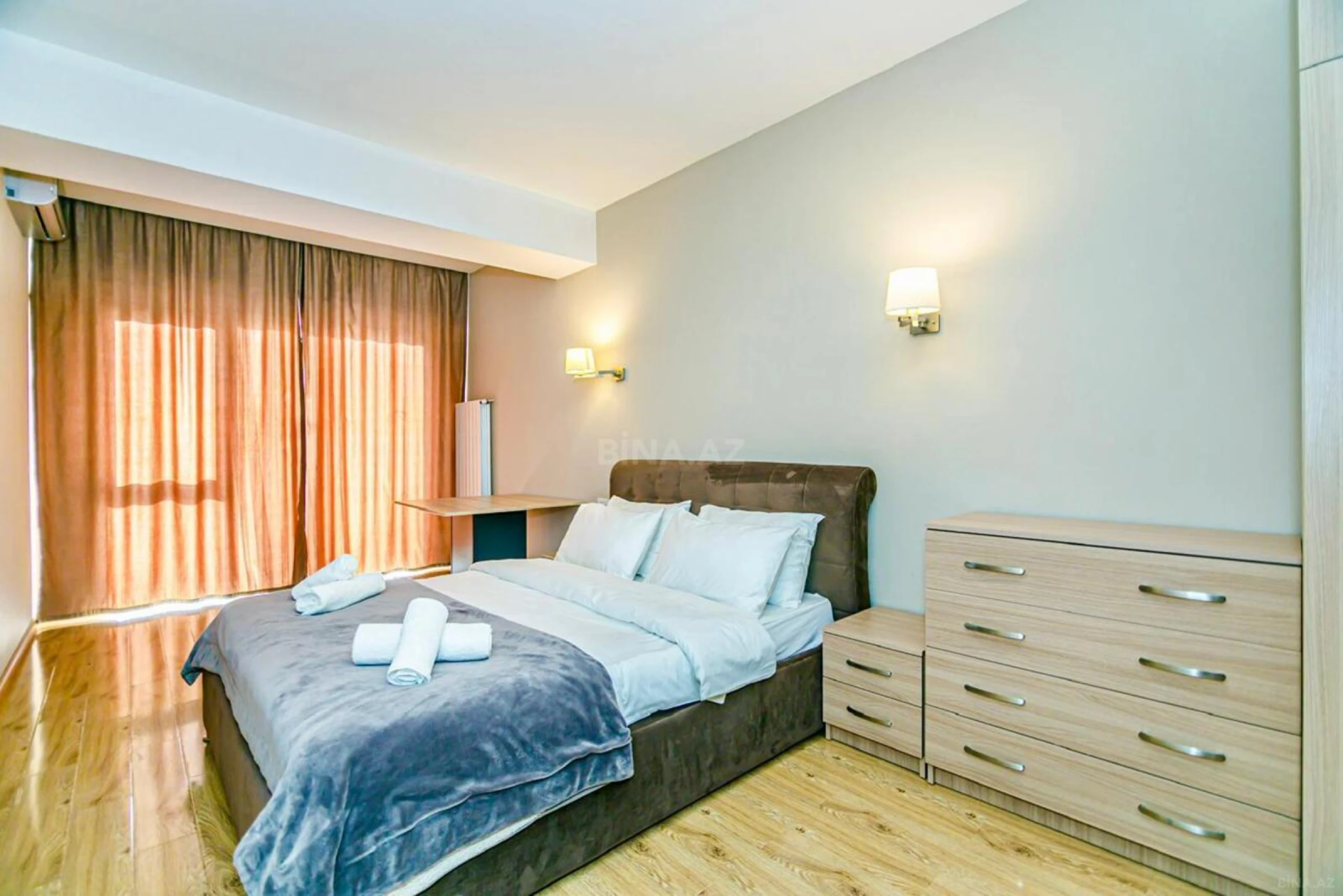 Kirayə verilir 3 otaqlı mənzil 135 m²