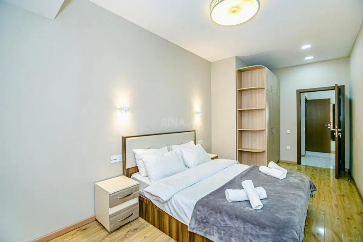 Kirayə verilir 3 otaqlı mənzil 135 m²