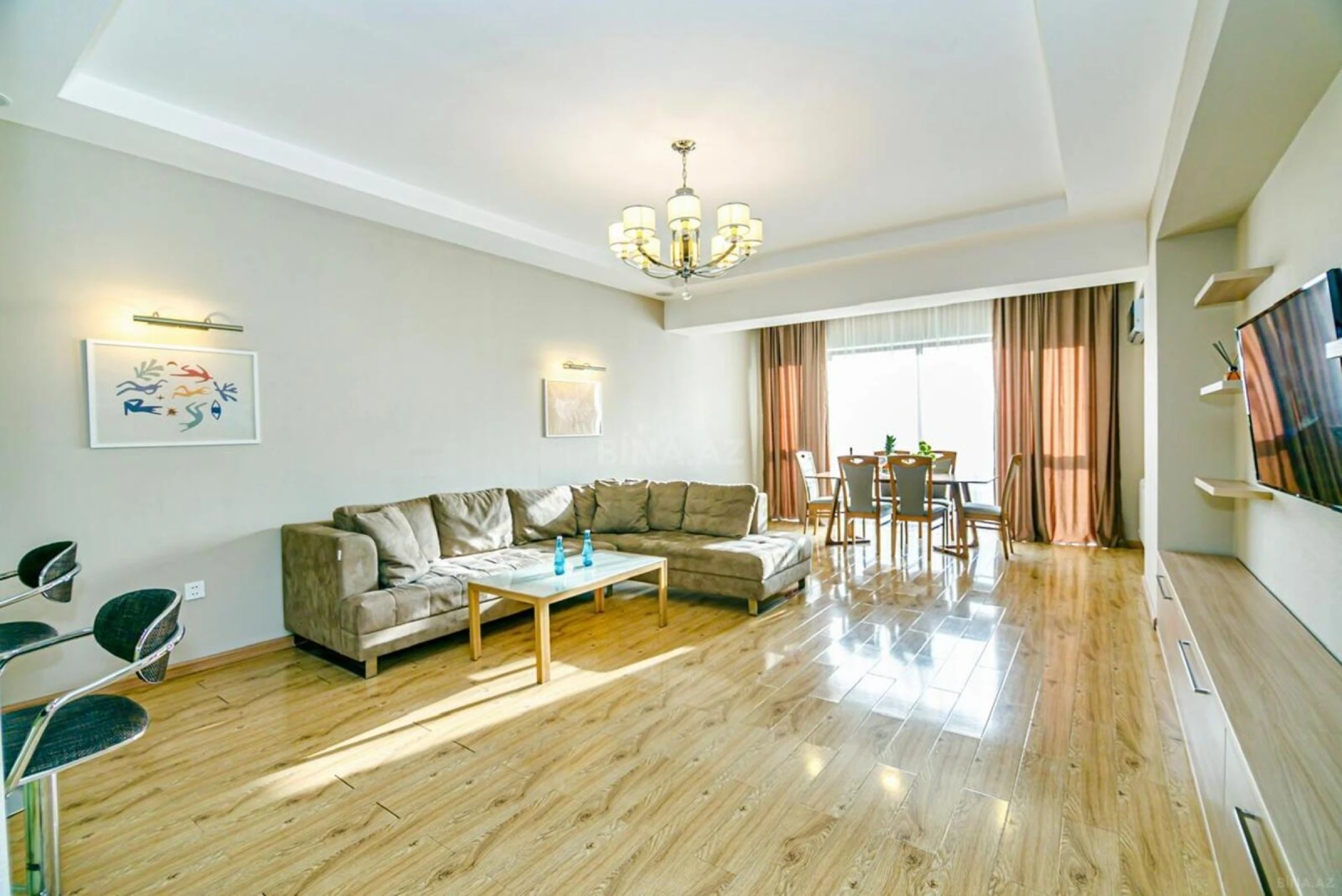 Kirayə verilir 3 otaqlı mənzil 135 m²