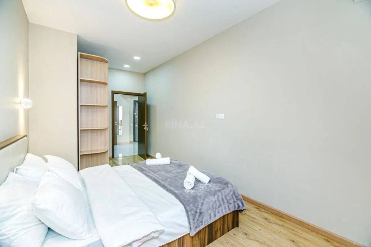 Kirayə verilir 3 otaqlı mənzil 135 m²