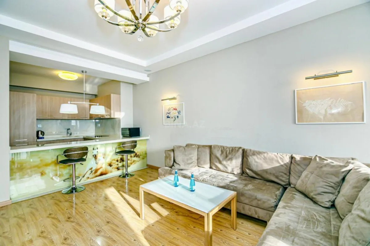 Kirayə verilir 3 otaqlı mənzil 135 m²