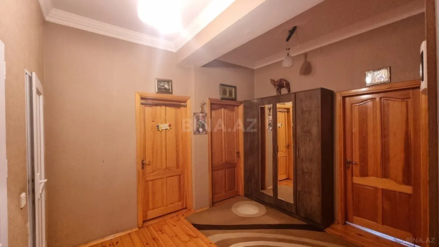 Satılır 3 otaqlı mənzil 86 m²