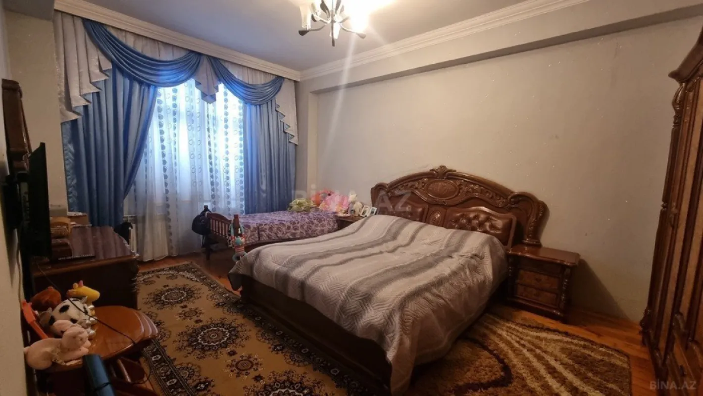 Satılır 3 otaqlı mənzil 86 m²