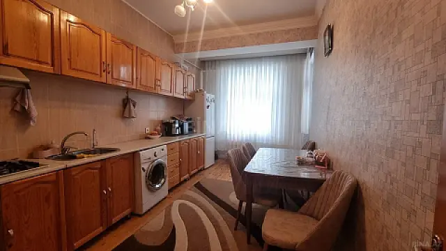 Satılır 3 otaqlı mənzil 86 m²
