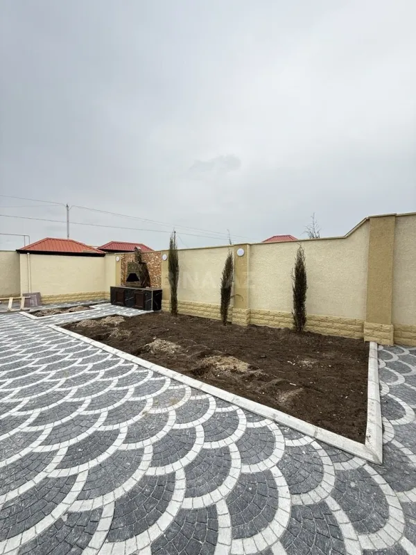 Satılır 4 otaqlı həyət evi 125 m²