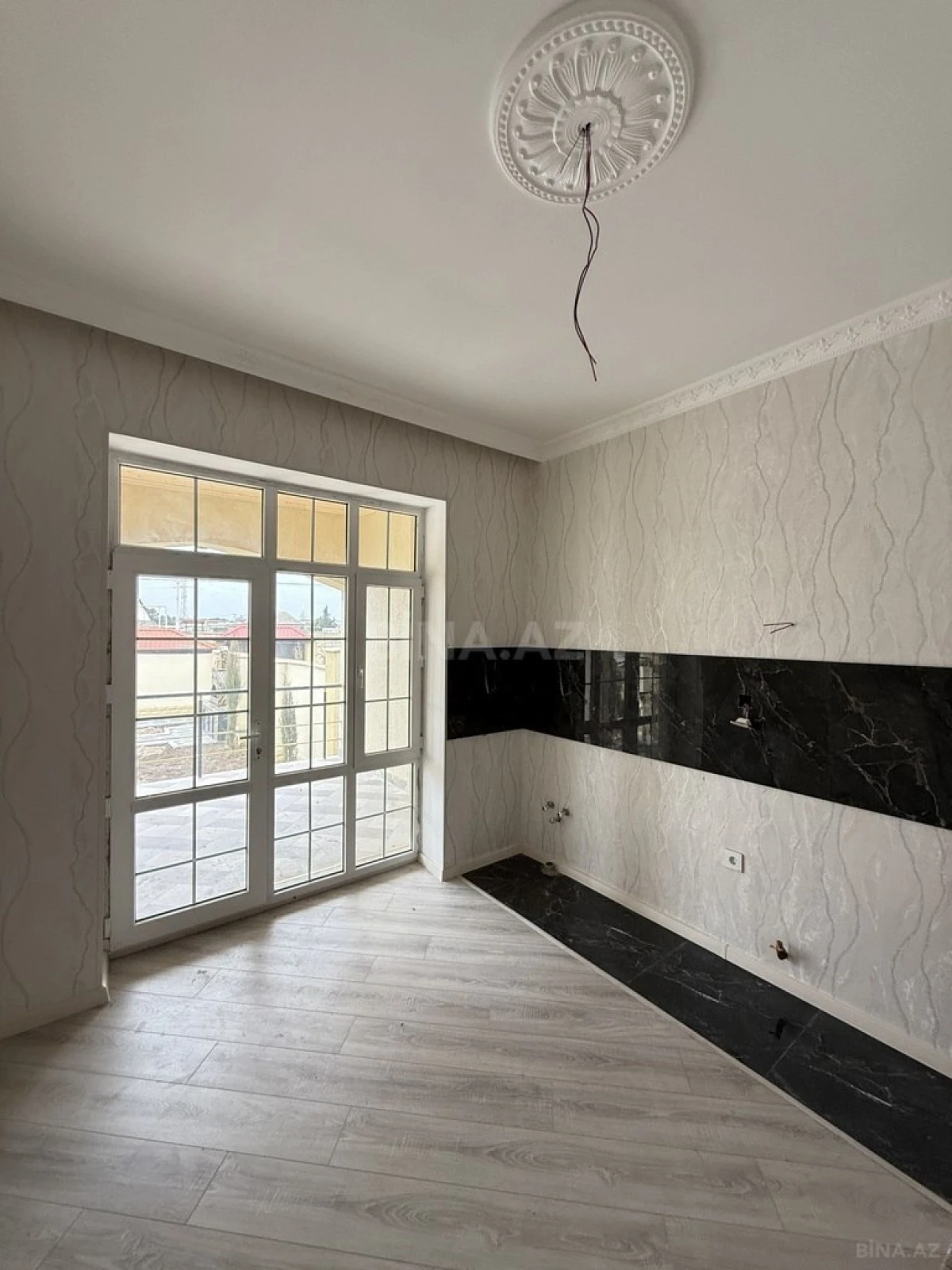 Satılır 4 otaqlı həyət evi 125 m²
