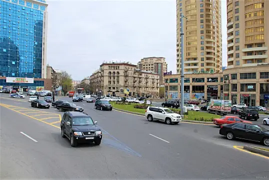 Kirayə verilir obyekt 65 m² — Bakı, Nizami 65.00 m²