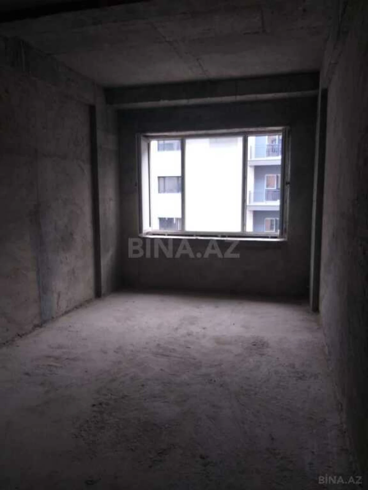 Satılır 3 otaqlı mənzil 128 m²